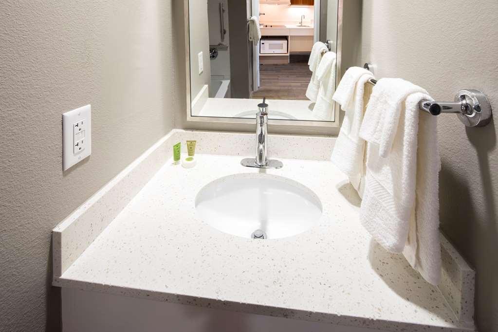 Uptown Suites Extended Stay Denver Co - Centennial Room photo